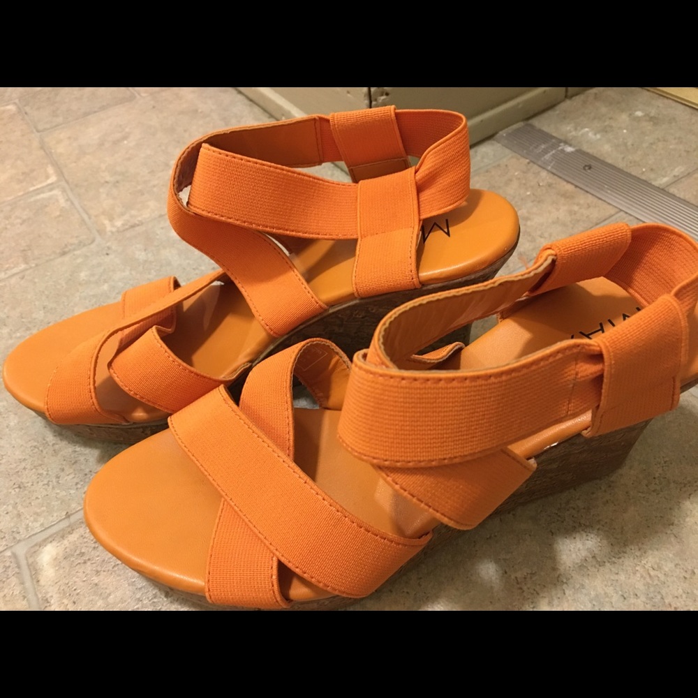 Max rave heels